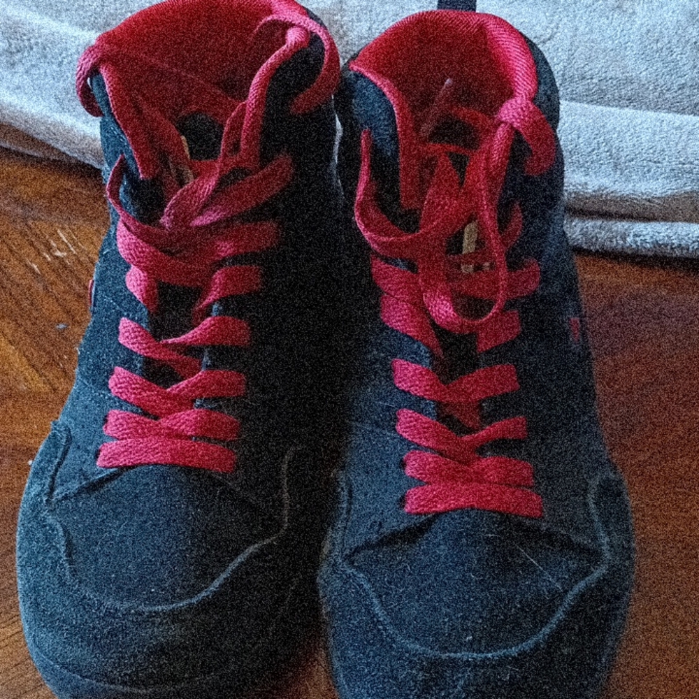 Airwalk Black and Red Kids Sneakers